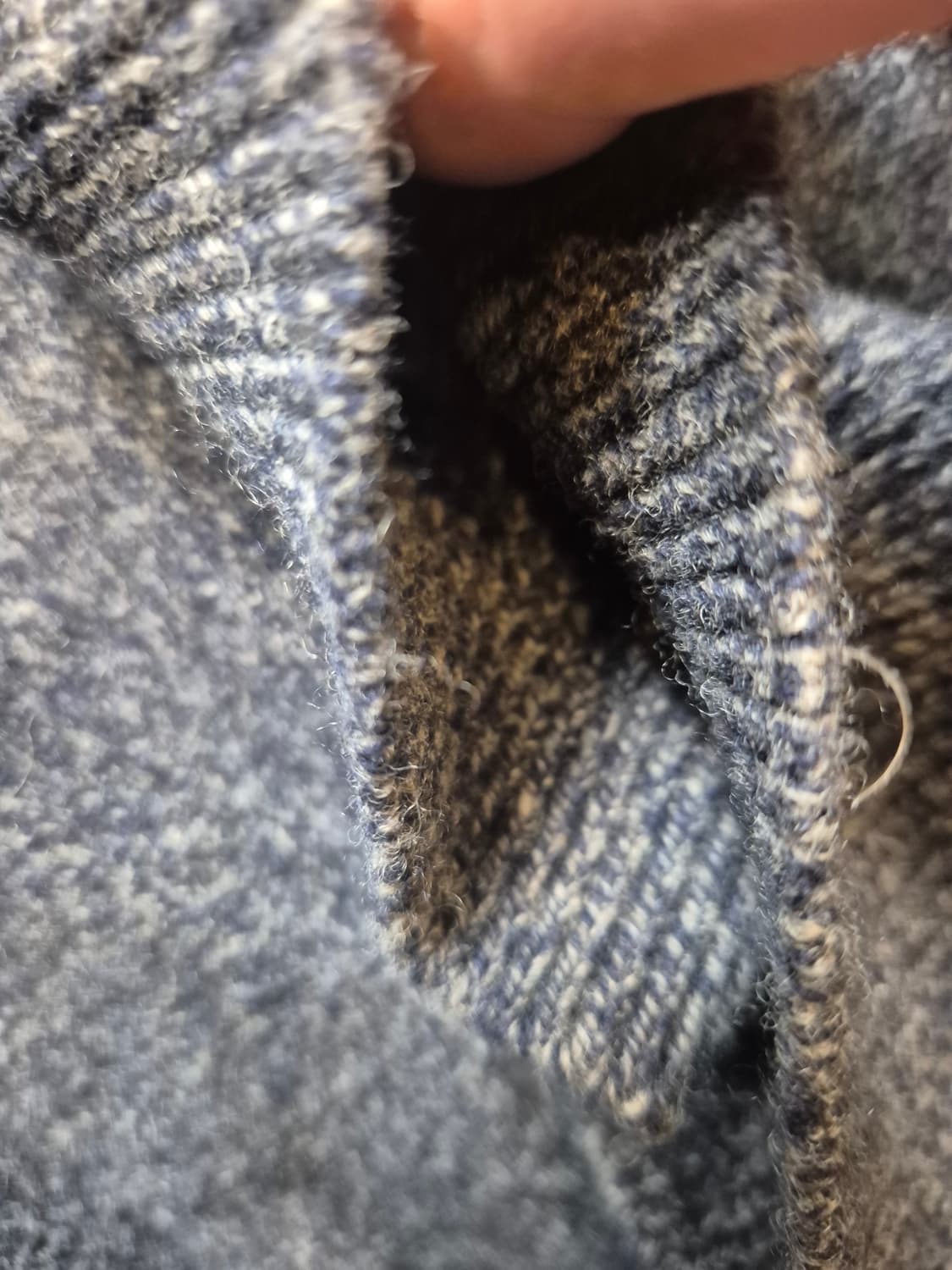 헨리코튼(Henry Cotton's) 브랜드의 남성 니트 -100 상품이미지5