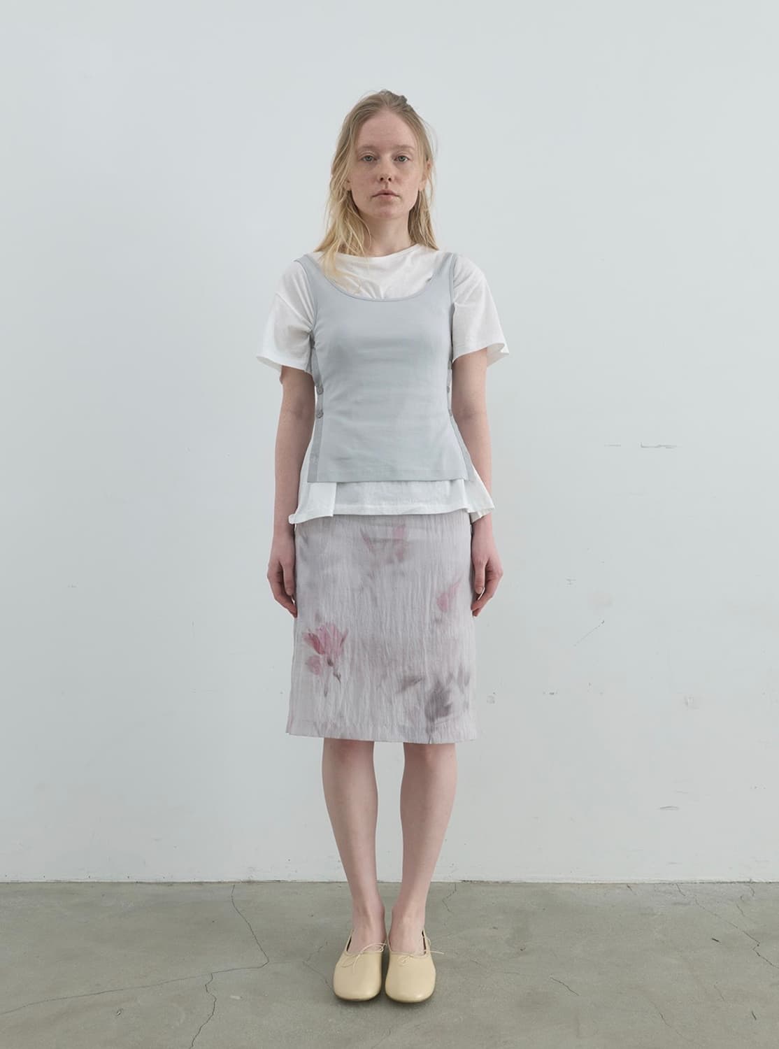 [새제품] 낫띵에브리띵 SILKY FLORAL MIDI SKIRT  상품이미지2