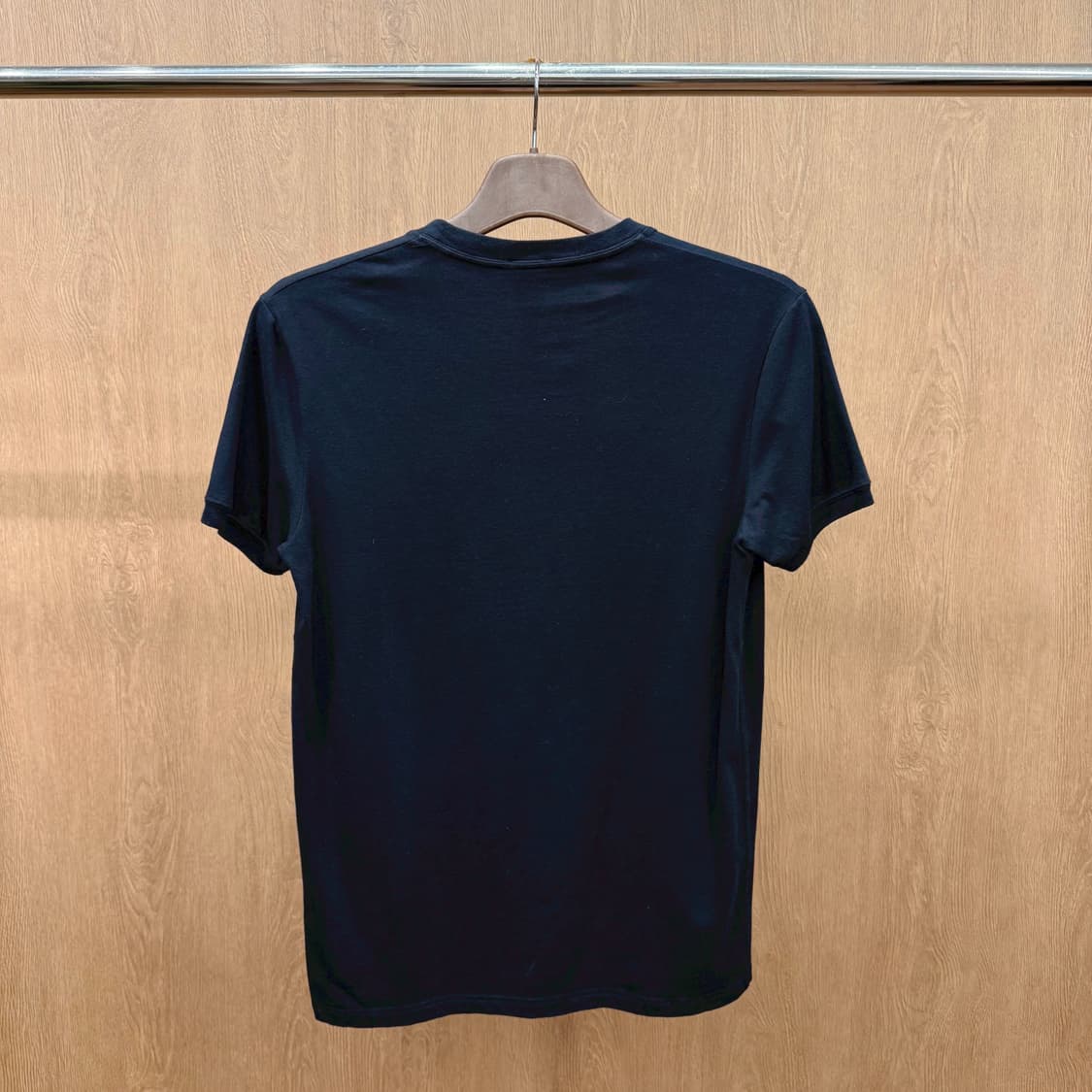 돌체앤가바나 D&G 로고 자수 크루넥 반팔 티셔츠 슬림핏 블랙 상품이미지3