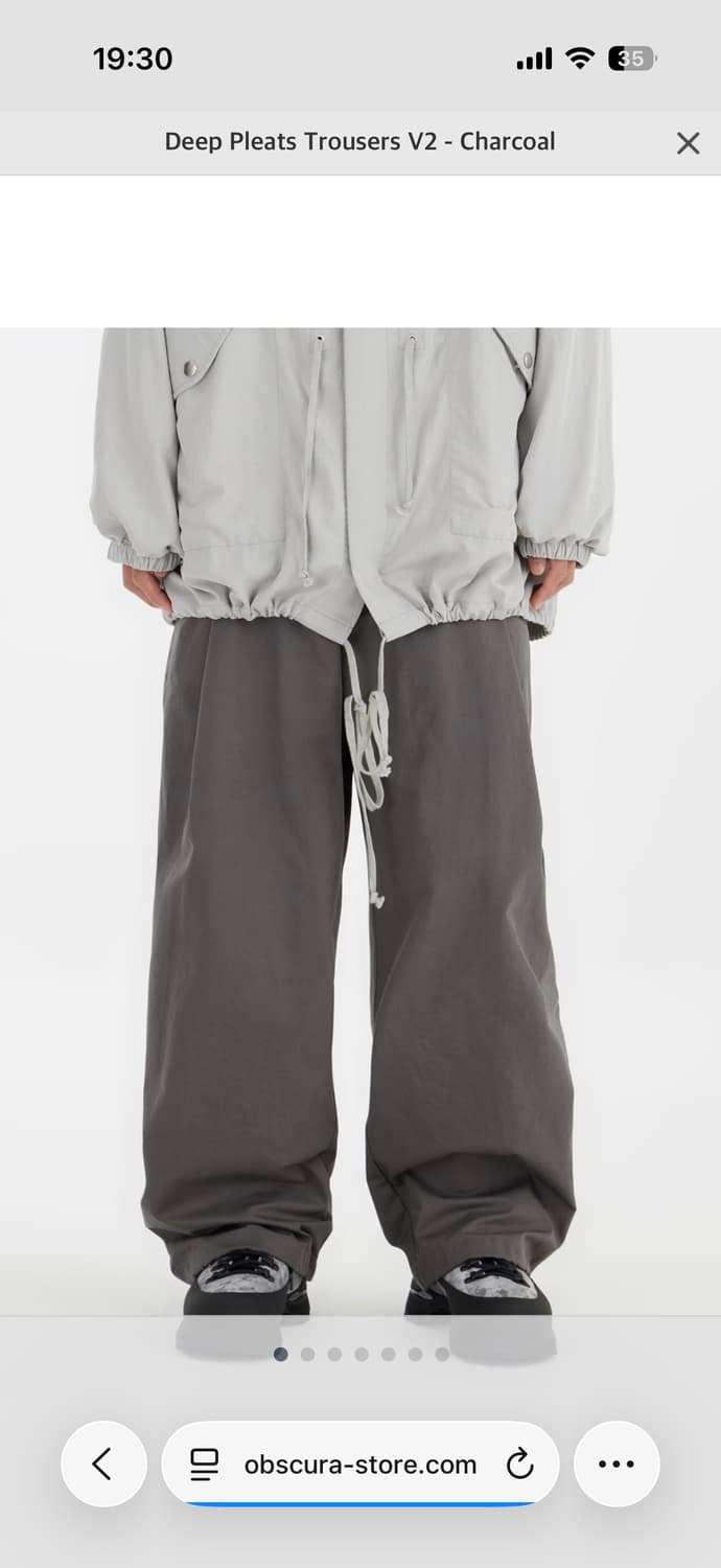 해칭룸 딥플리츠 팬츠 차콜 3사이즈 상품이미지1