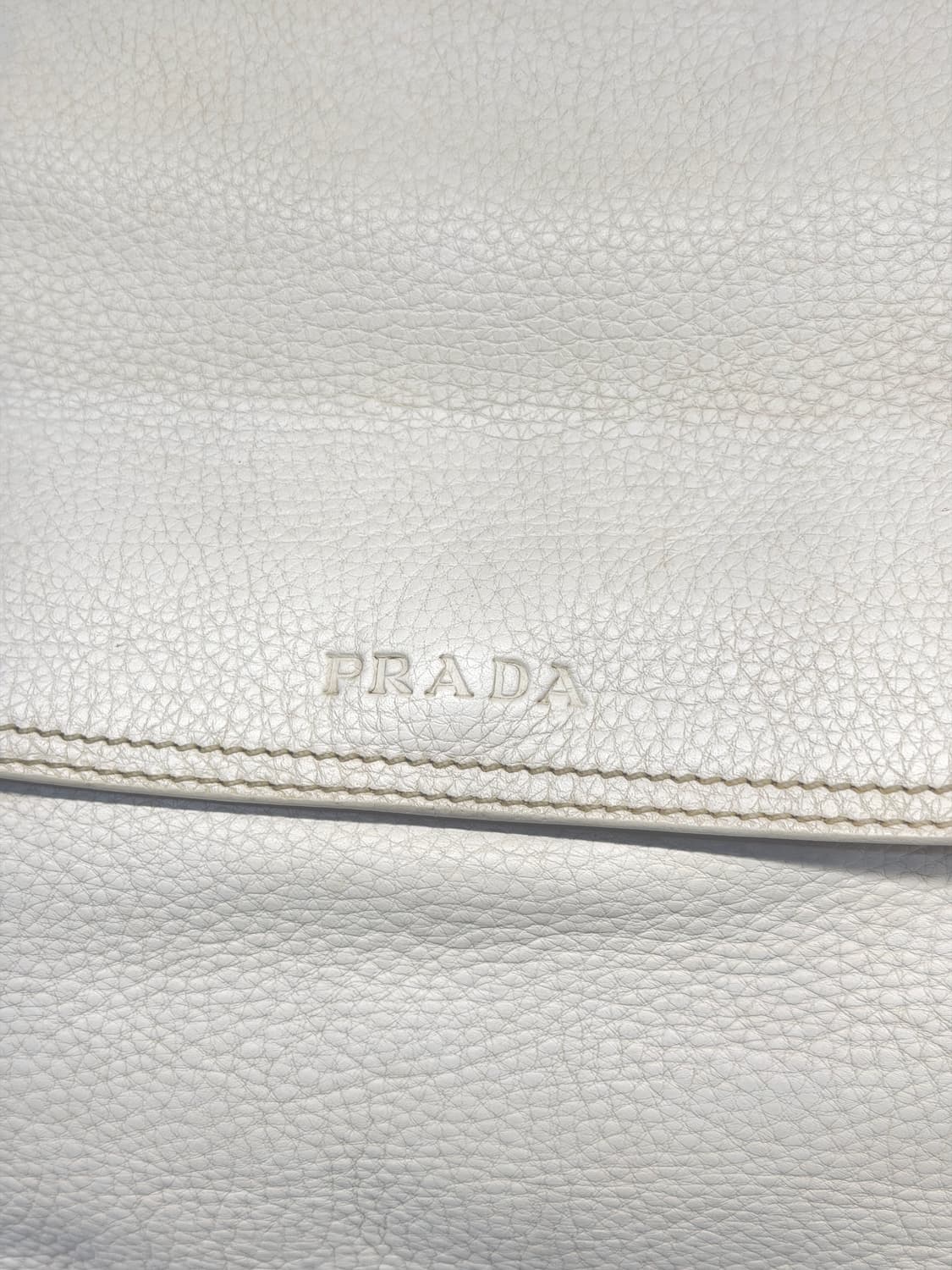 프라다 비텔로 다이노 메탈 링 후프 핸들 백 상품이미지4