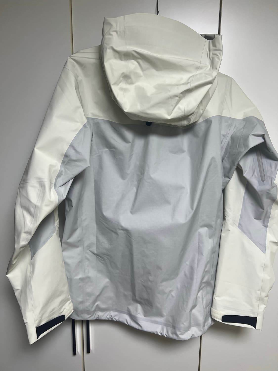 아크테릭스 고어텍스 자켓  상품이미지2