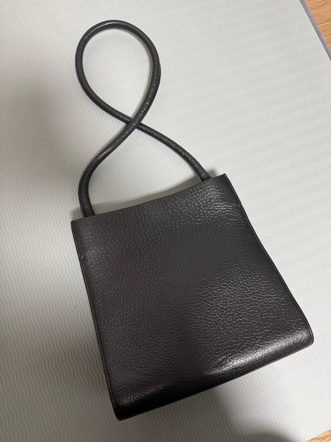 autt 리얼레더백 블랙 상품이미지3