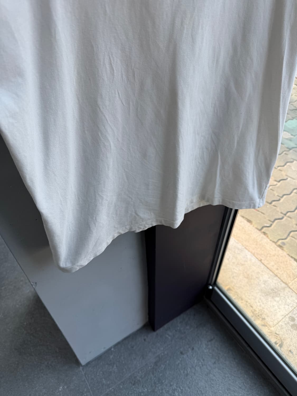 S/ 오프화이트 유화 백로고 반팔티 상품이미지4