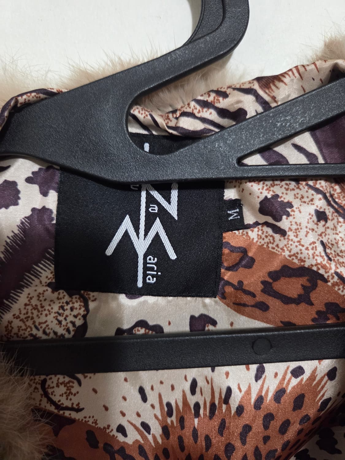 aria 퍼 베스트 M사이즈 상품이미지3