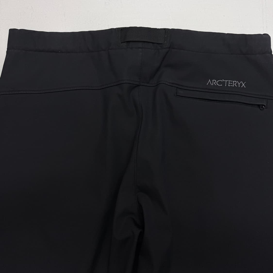 아크테릭스 고프코어 벨티드 쉘 팬츠 블랙  상품이미지7