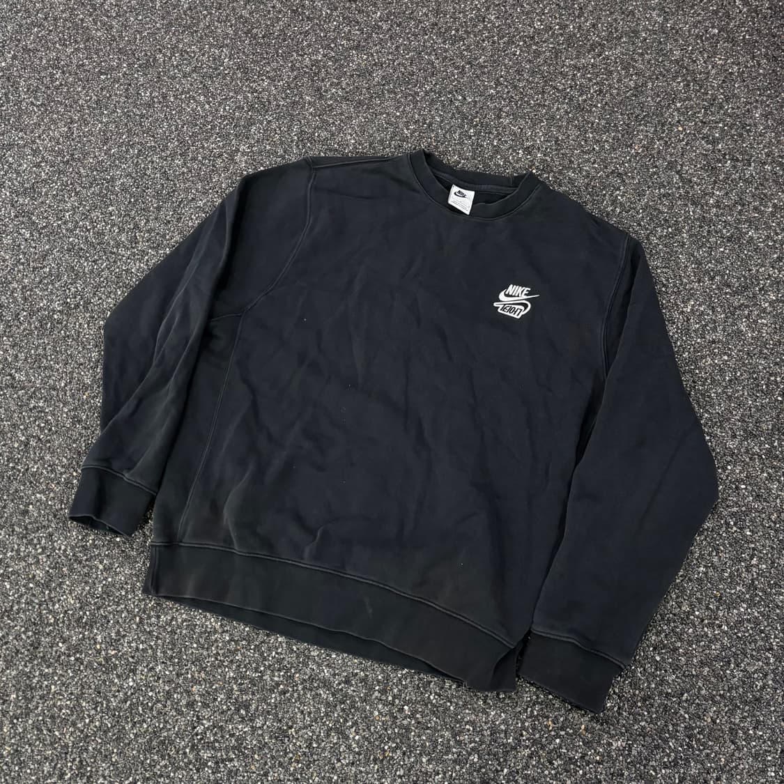 나이키 멀티로고 블랙 맨투맨 상품이미지1