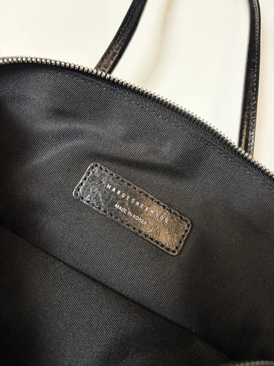 마지셔우드 MARGE SHERWOOD 베셋 크링클 숄더백 Q1497 상품이미지9