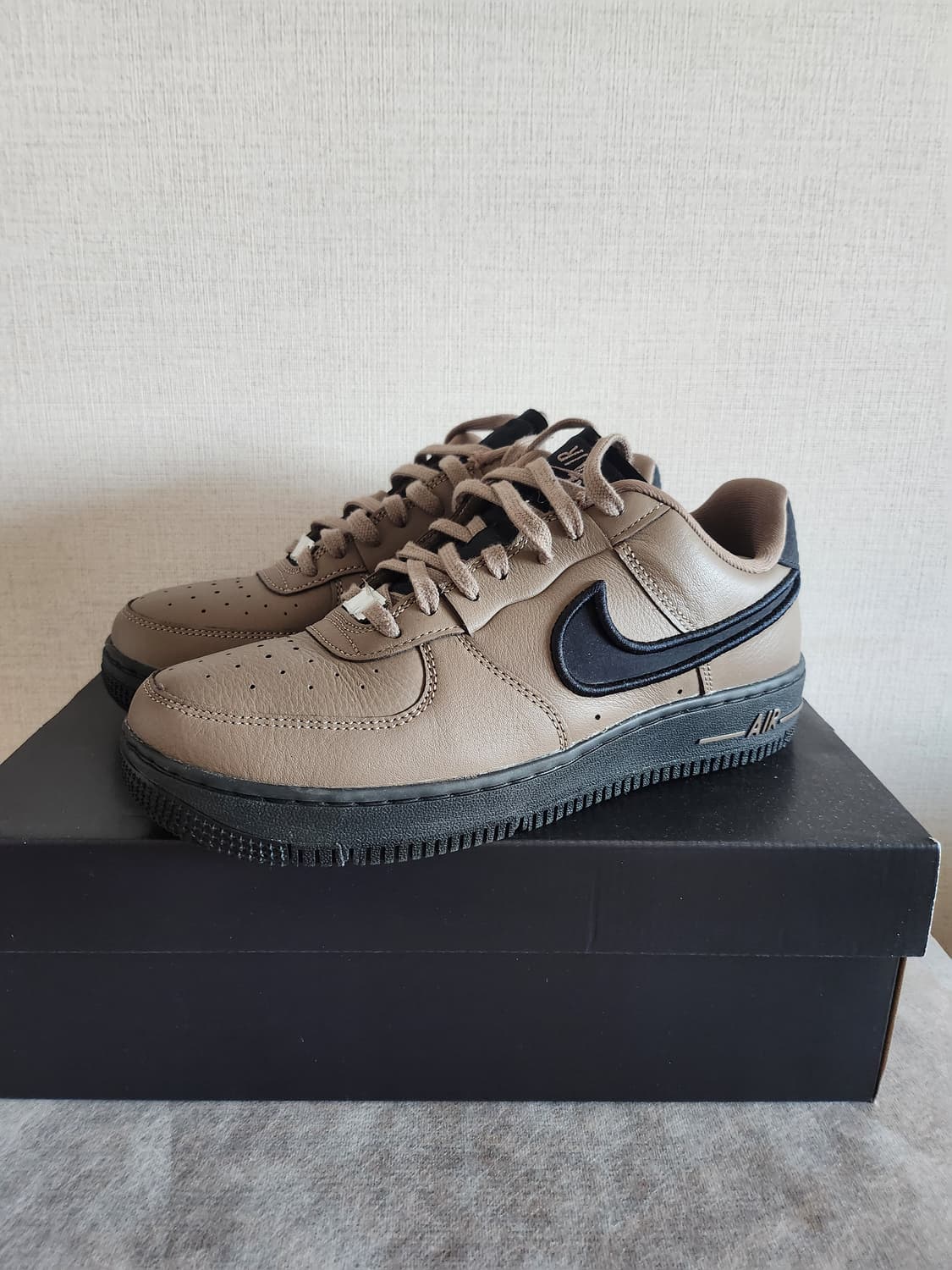 (250) 나이키 에어포스1 댄스 브라운/블랙 FJ7409-200 상품이미지4