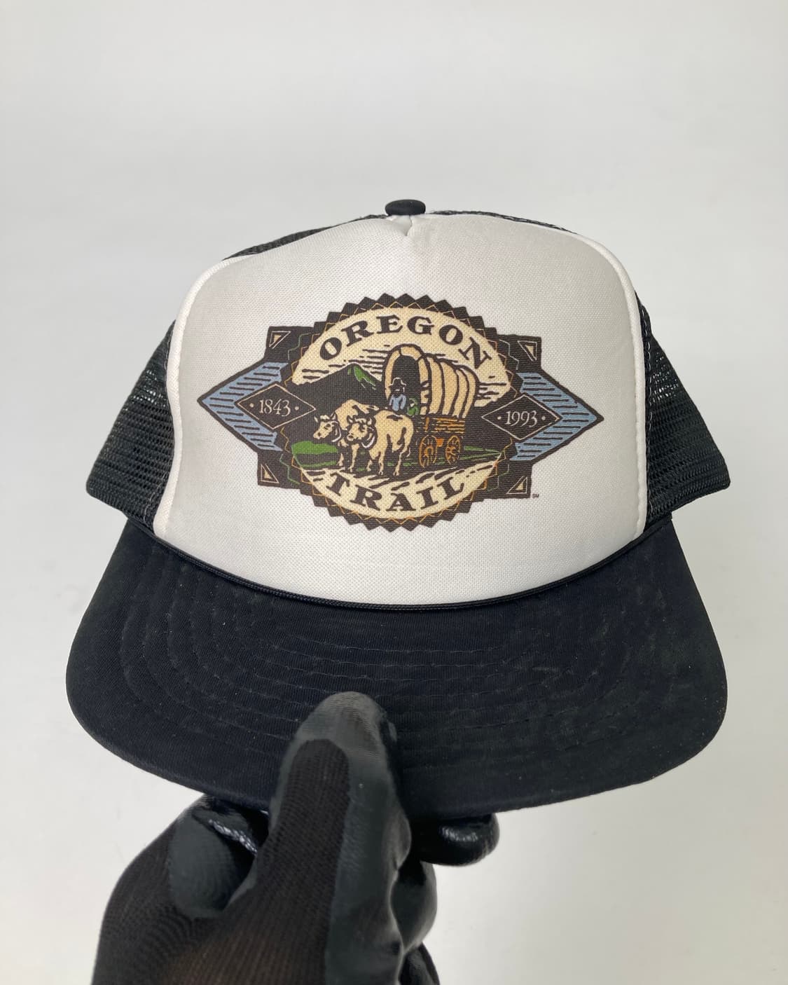 90s Trucker Hat (white/black) 상품이미지1