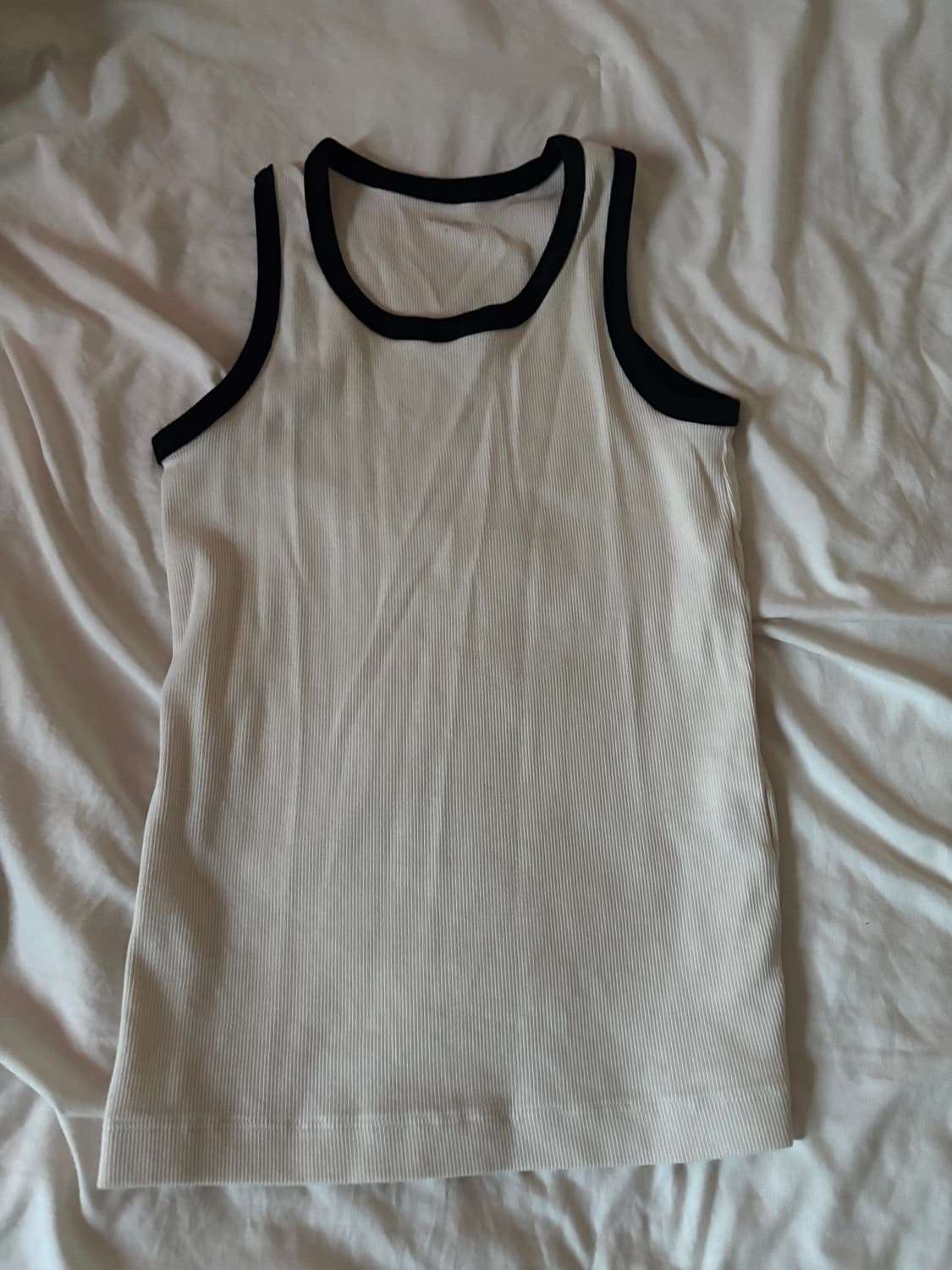 유니클로 나시 상품이미지1