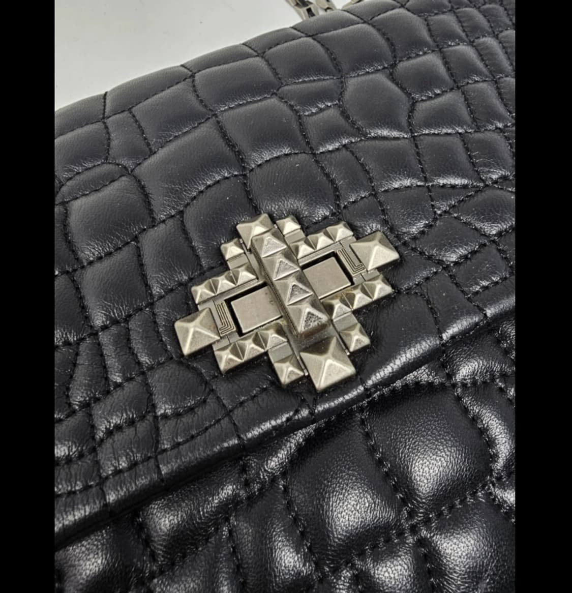 랑방 블랙 퀼팅 가죽 숄더백 상품이미지8