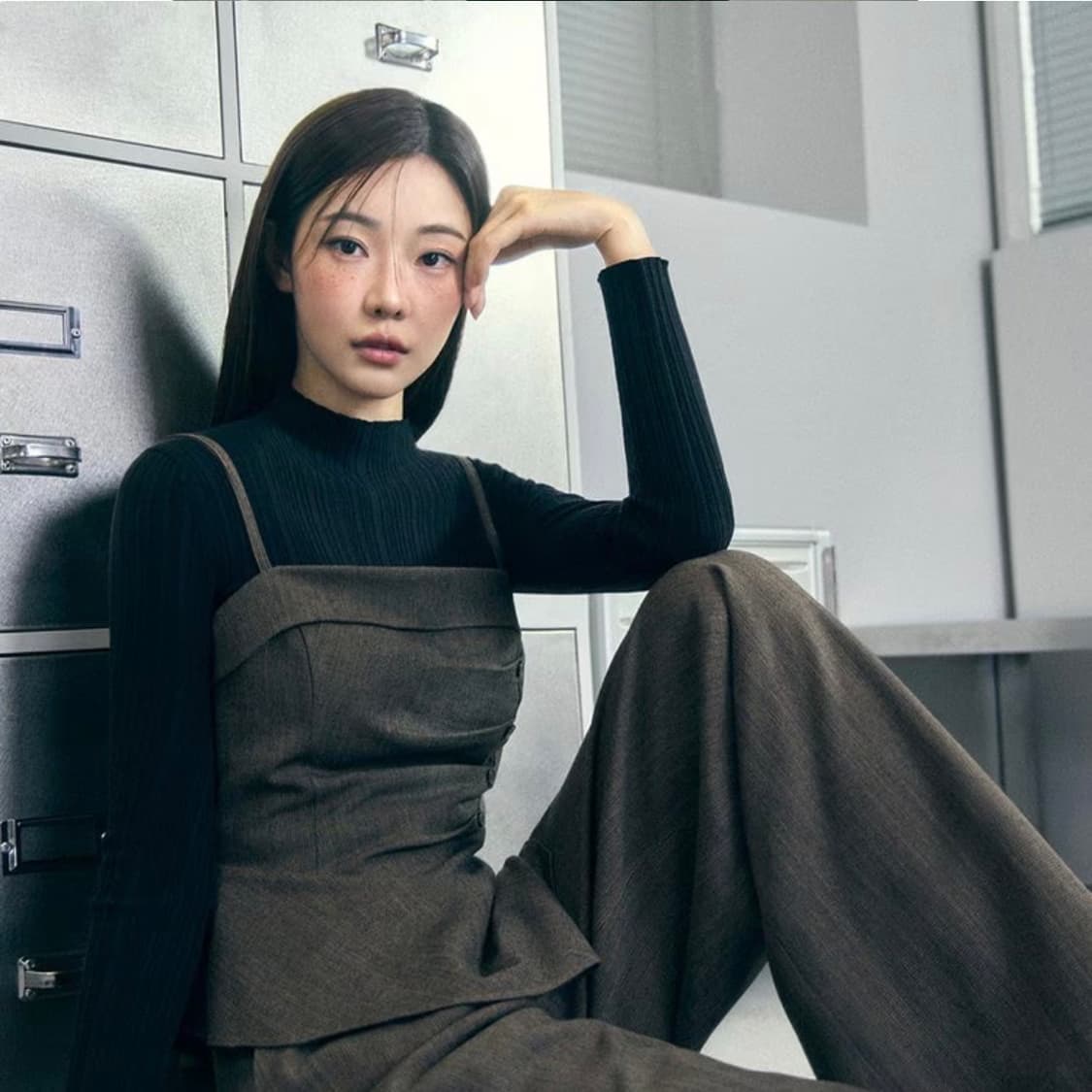 에고이스트 언발란스 러플 뷔스티에 상품이미지3