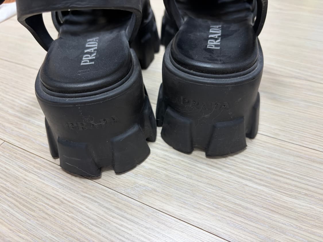 프라다 러버 샌들 250 상품이미지2