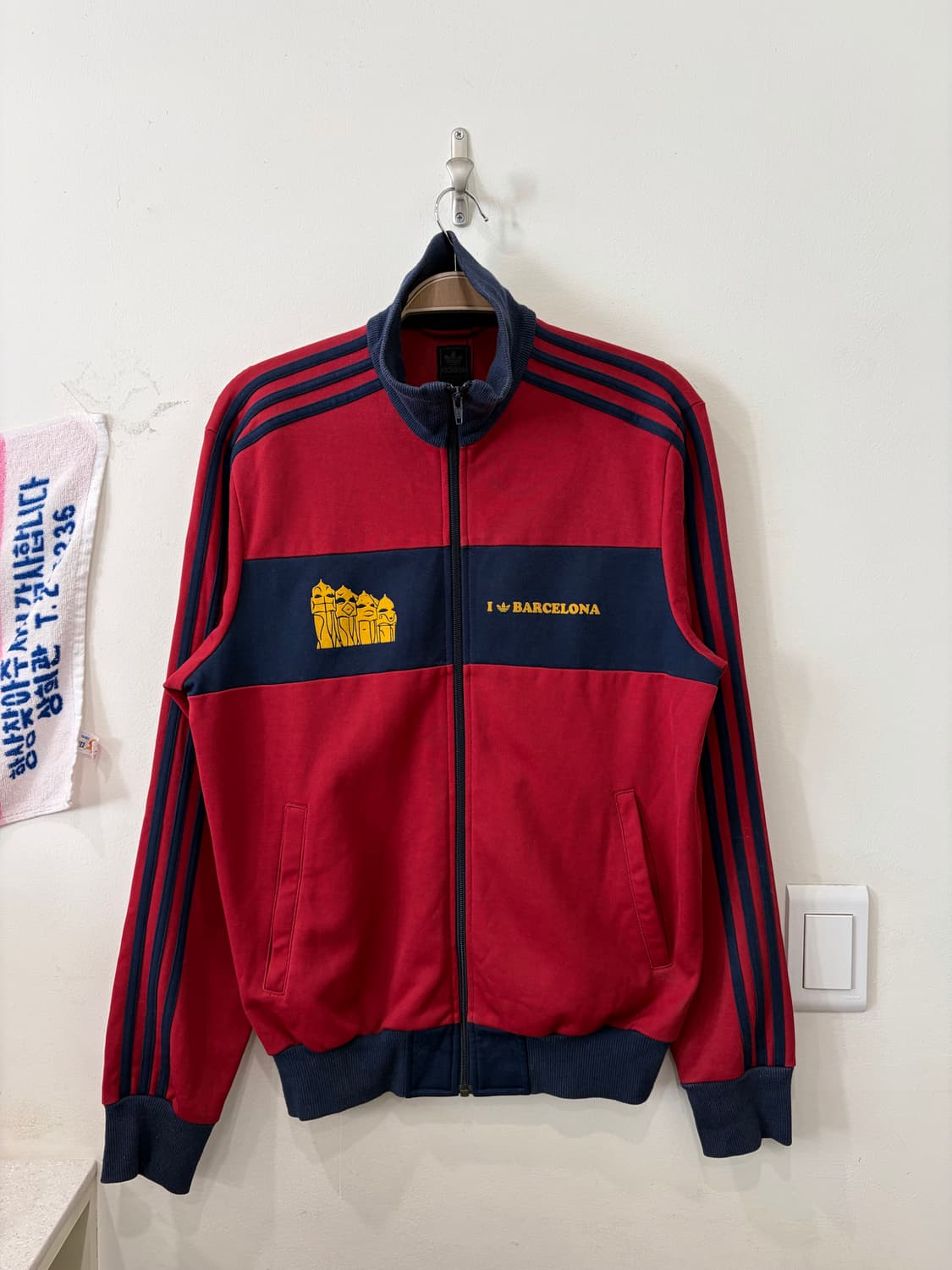 244. 아디다스 바르셀로나 버건디 져지 트랙탑 상품이미지1