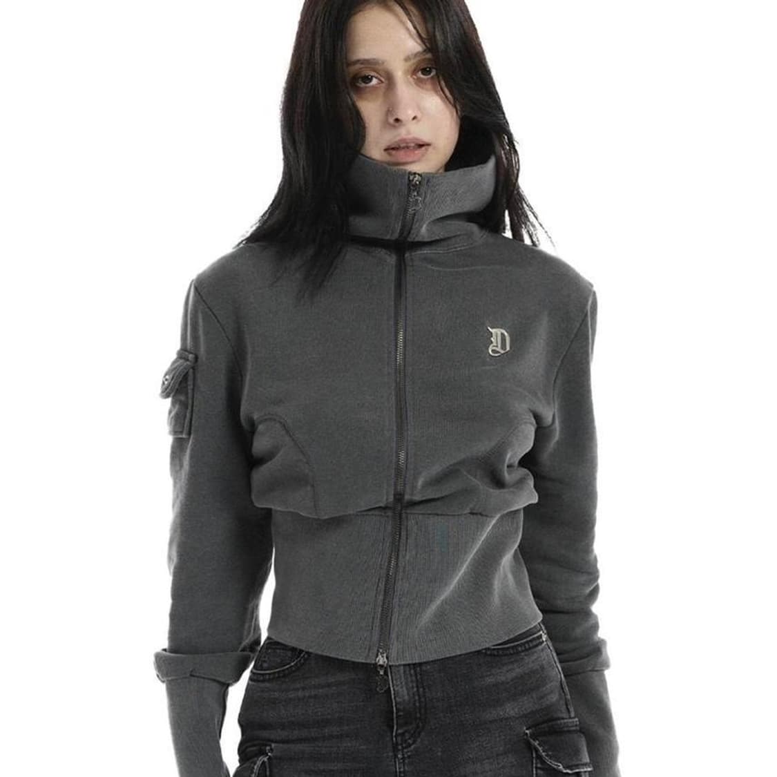 오도어 터틀넥 차콜 집업 상품이미지1