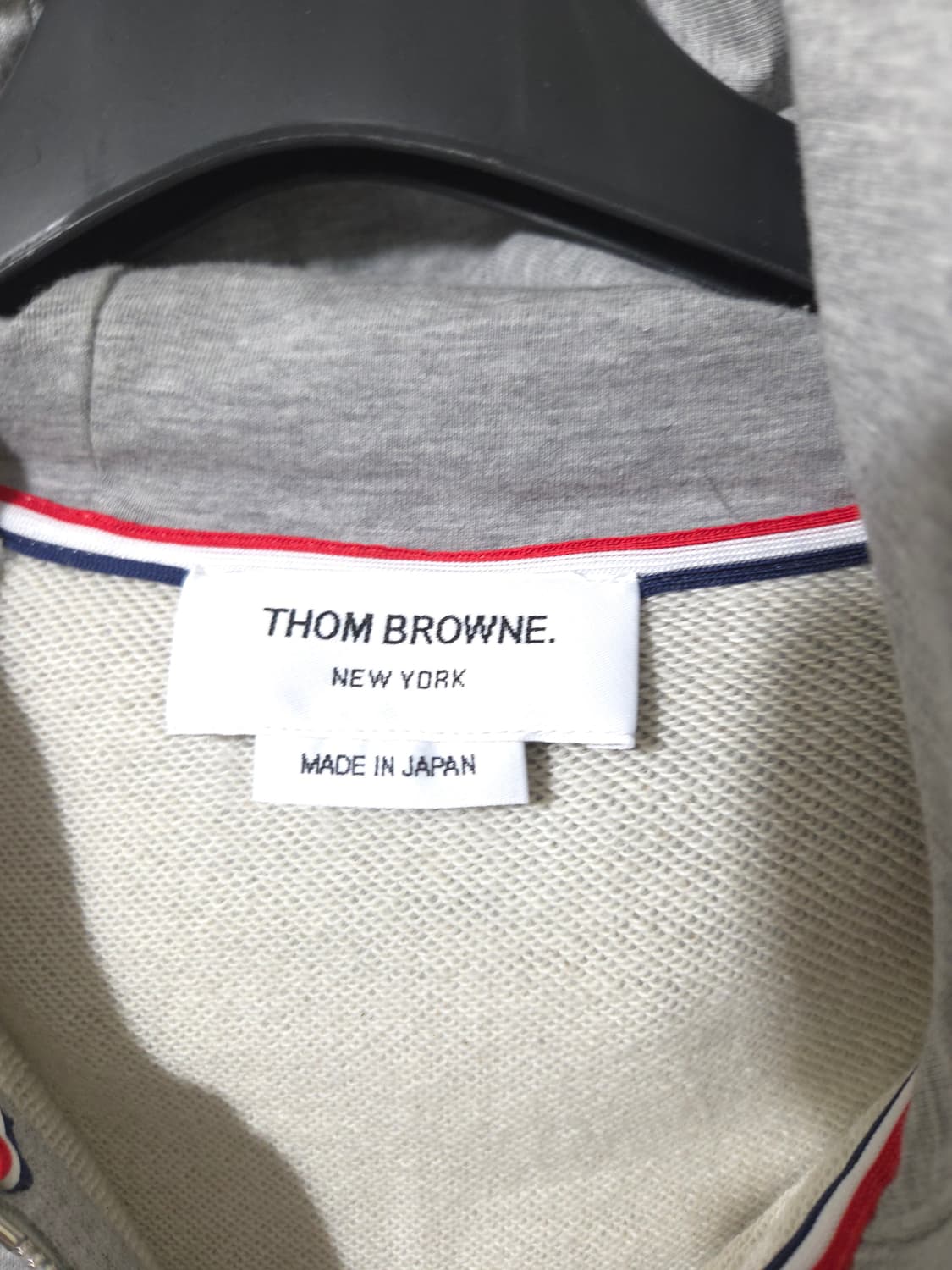 [3, 새상품] 톰브라운 사선완장 후드집업  상품이미지2