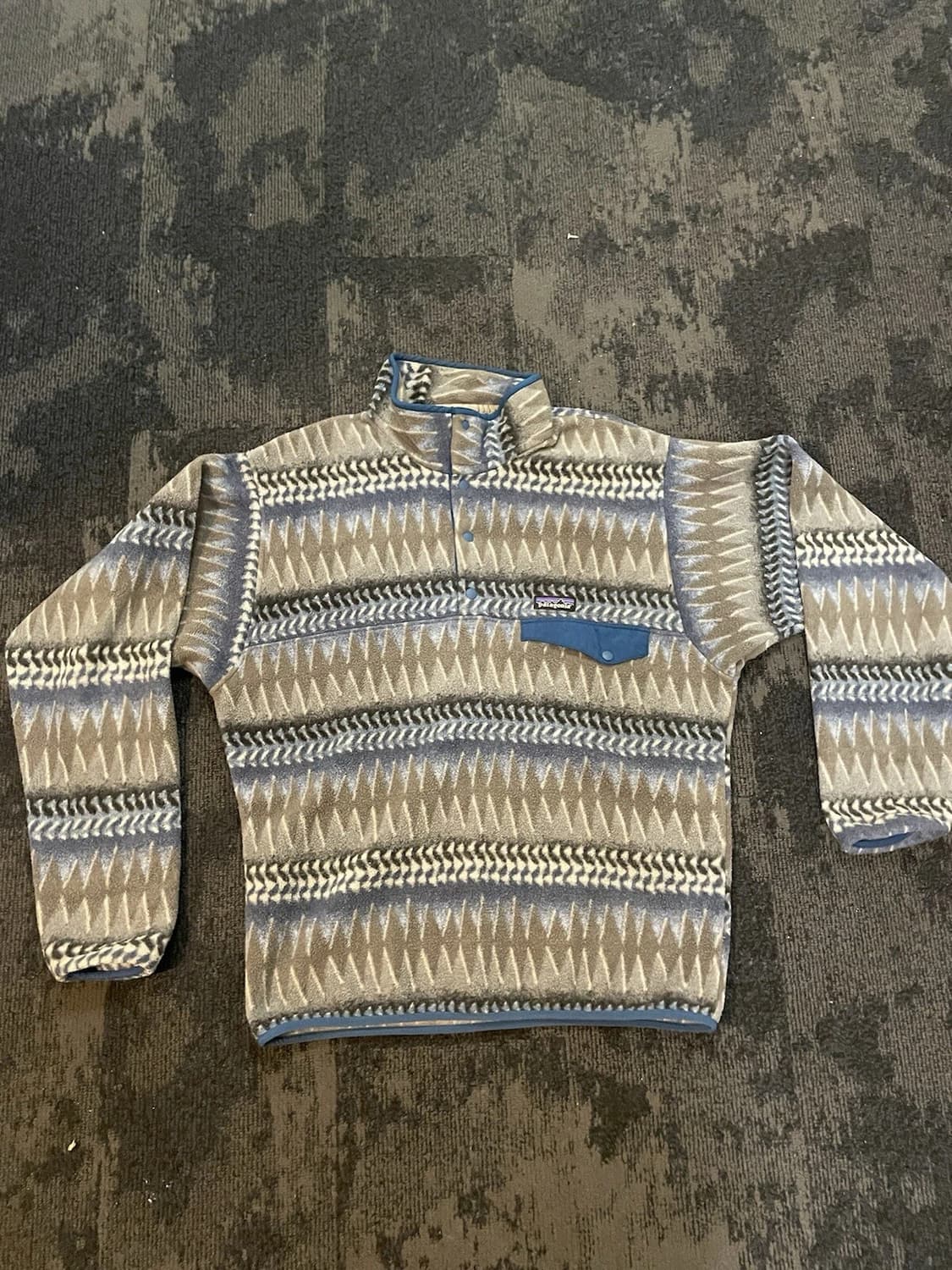 17FW 파타고니아 신칠라 스냅-T 아즈텍 패턴 상품이미지1