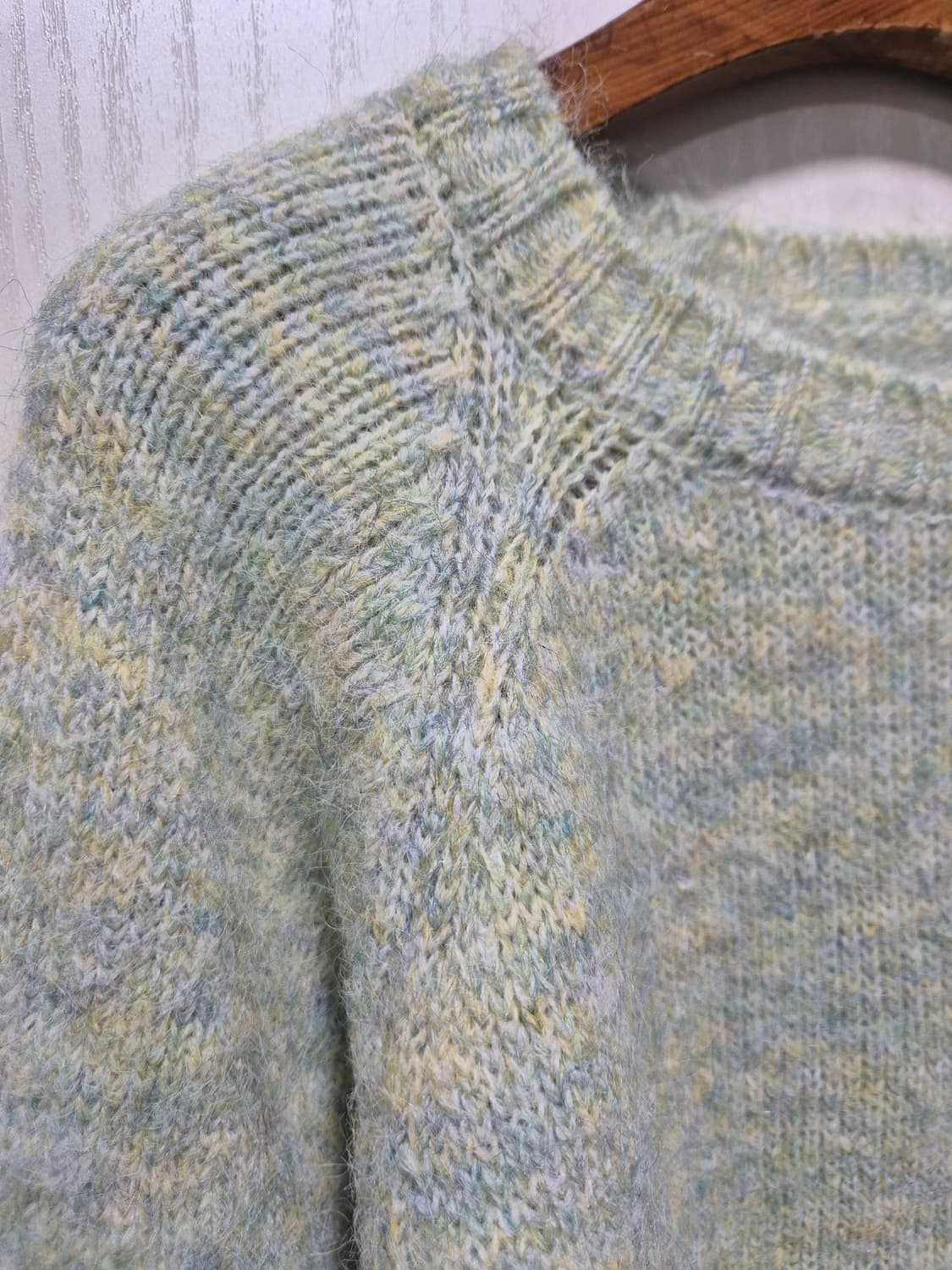 민트보카시 라운드넥 니트 상품이미지6