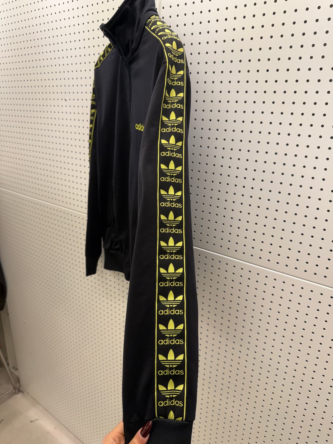 아디다스 올드스쿨 불꽃 레터링 트랙탑 져지 U1519 상품이미지6