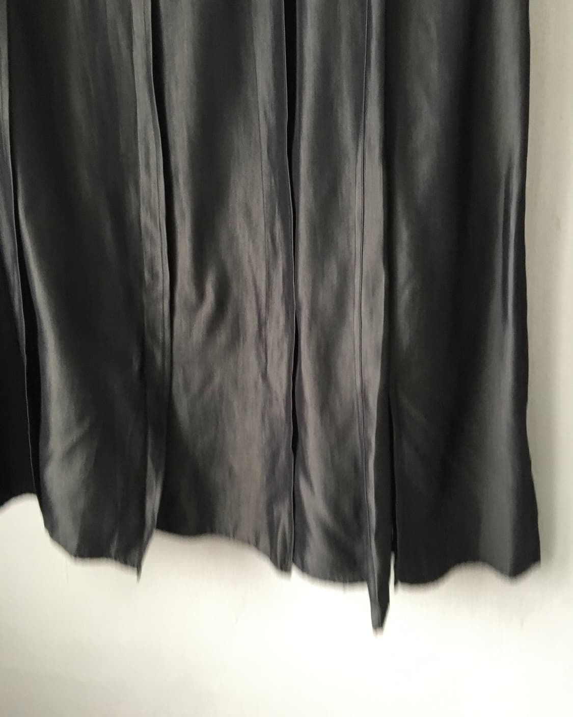 Pleats glossy skirt 상품이미지2