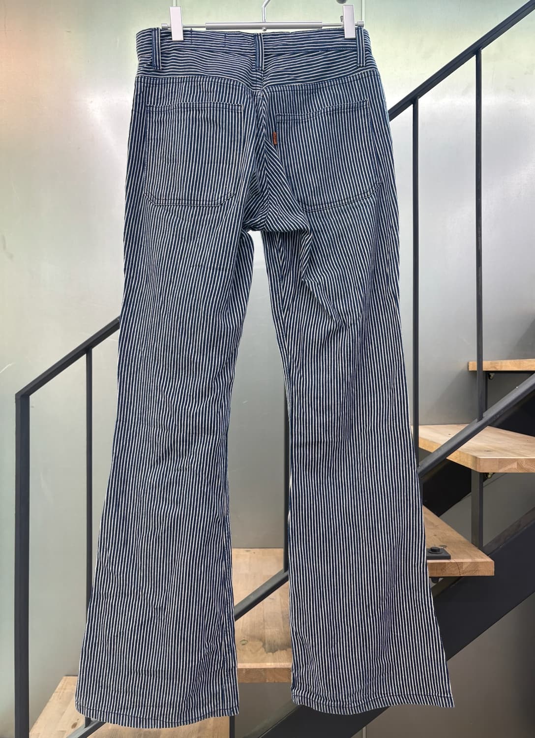 Levi's 리바이스 스트라이프 빈티지 부츠컷 팬츠 상품이미지2