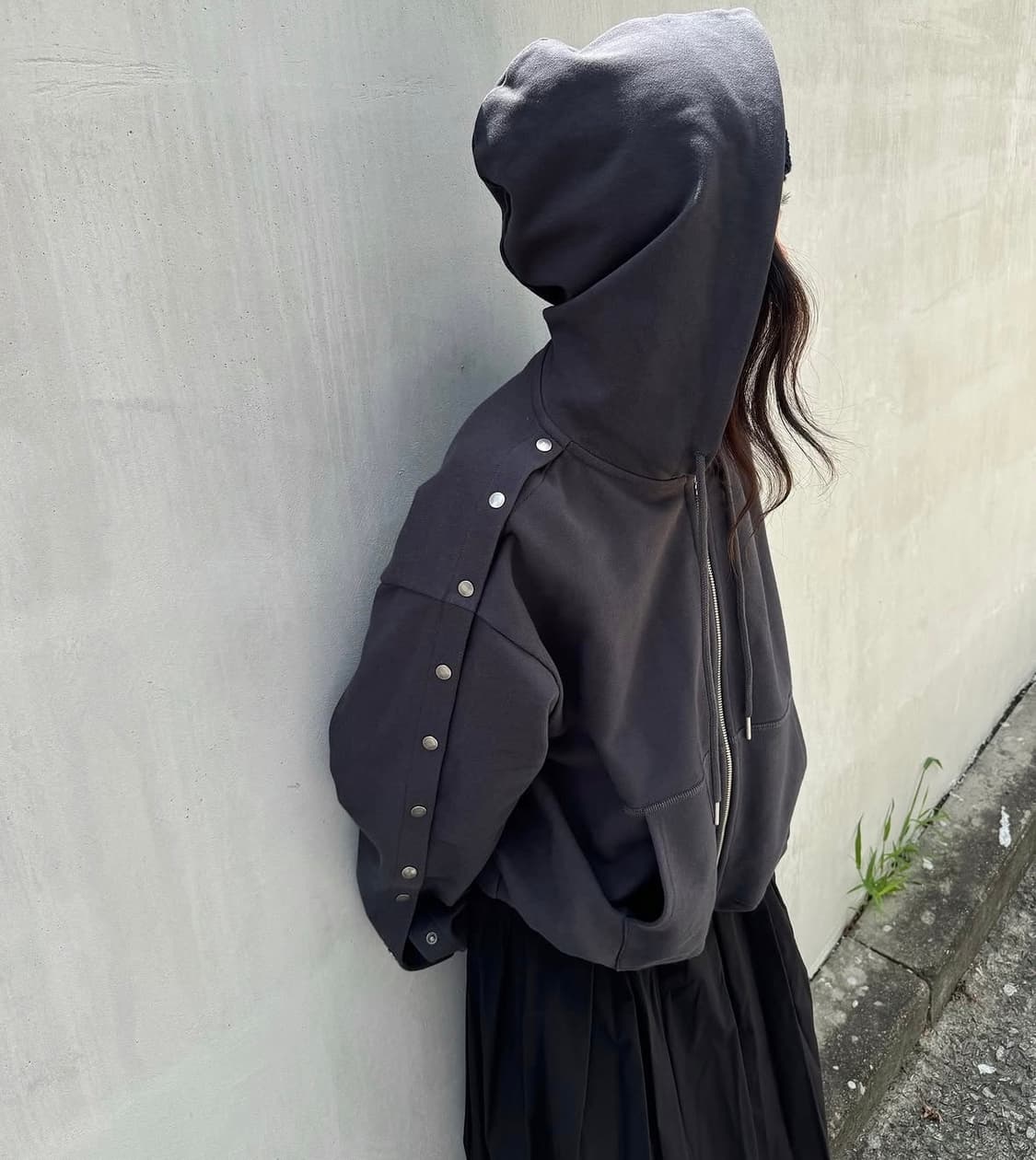 인사일런스 스냅 디테일 후드 집업 상품이미지1