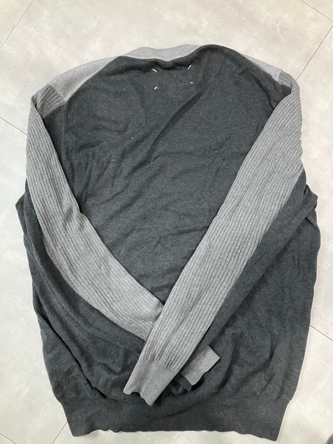 마르지엘라 브이넥 니트 상품이미지2