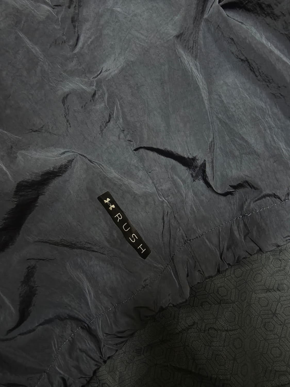 언더아머 RUSH 아노락 바람막이  상품이미지9