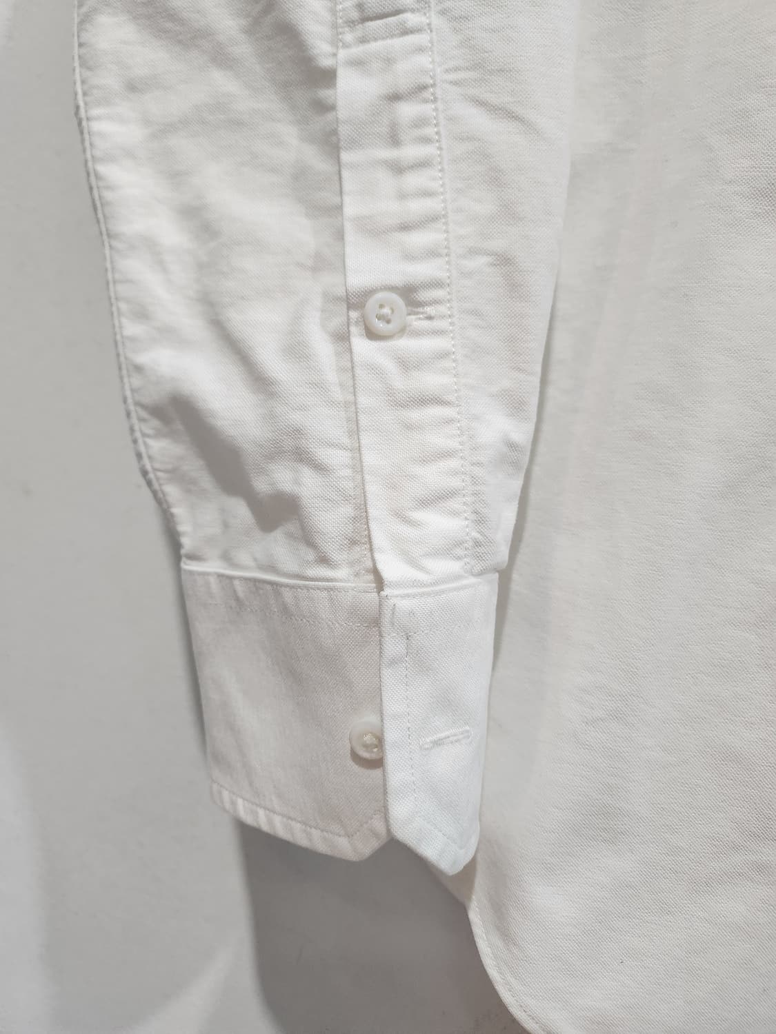 톰브라운 화이트 암밴드 옥스포드 셔츠 2사이즈 정품 상품이미지4