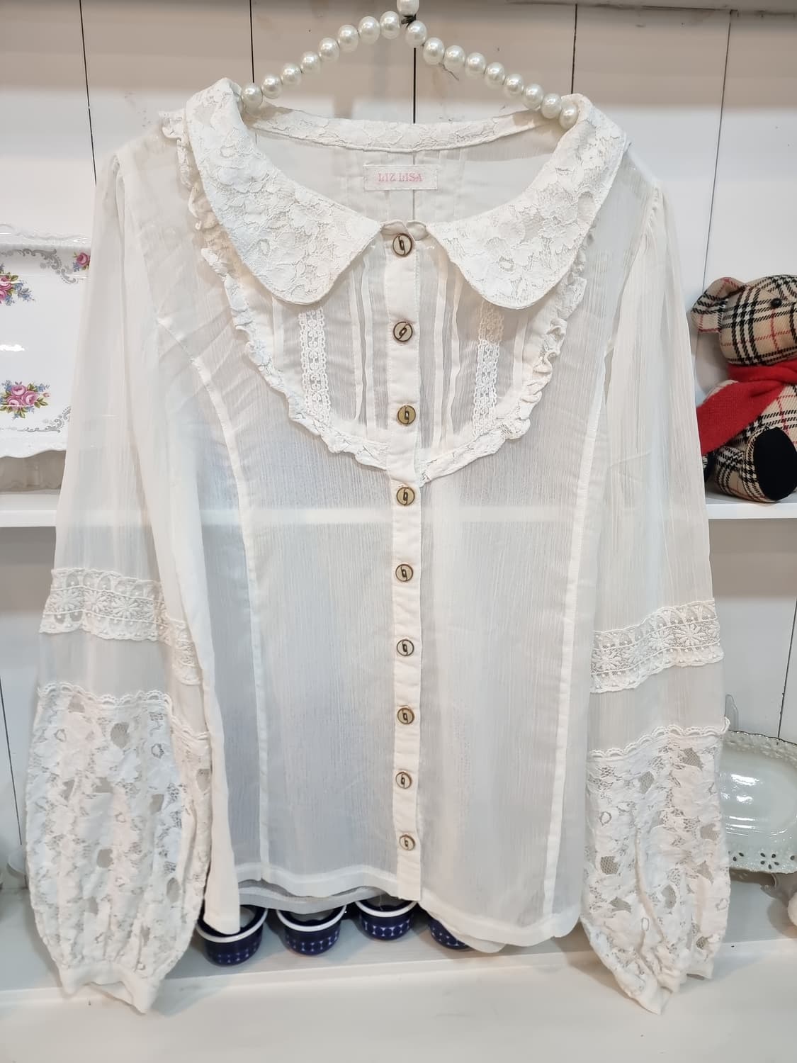리즈리사(Liz Lisa) 시스루 레이스 빅카라 블라우스 상품이미지4