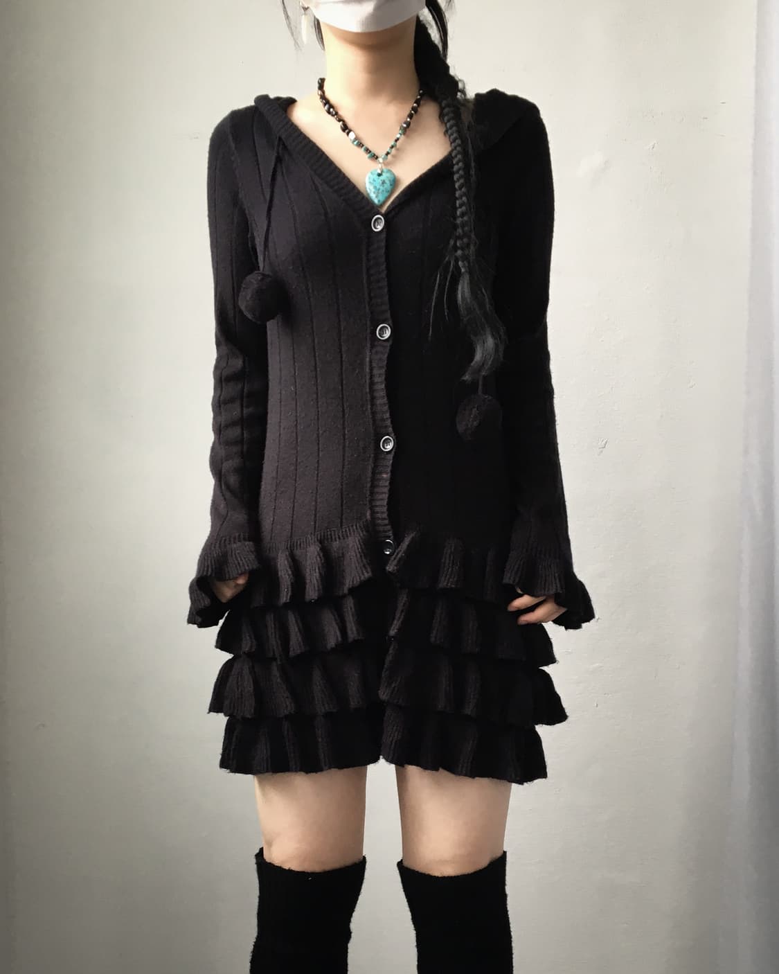Pom pom frill point knit hood cardigan 상품이미지9