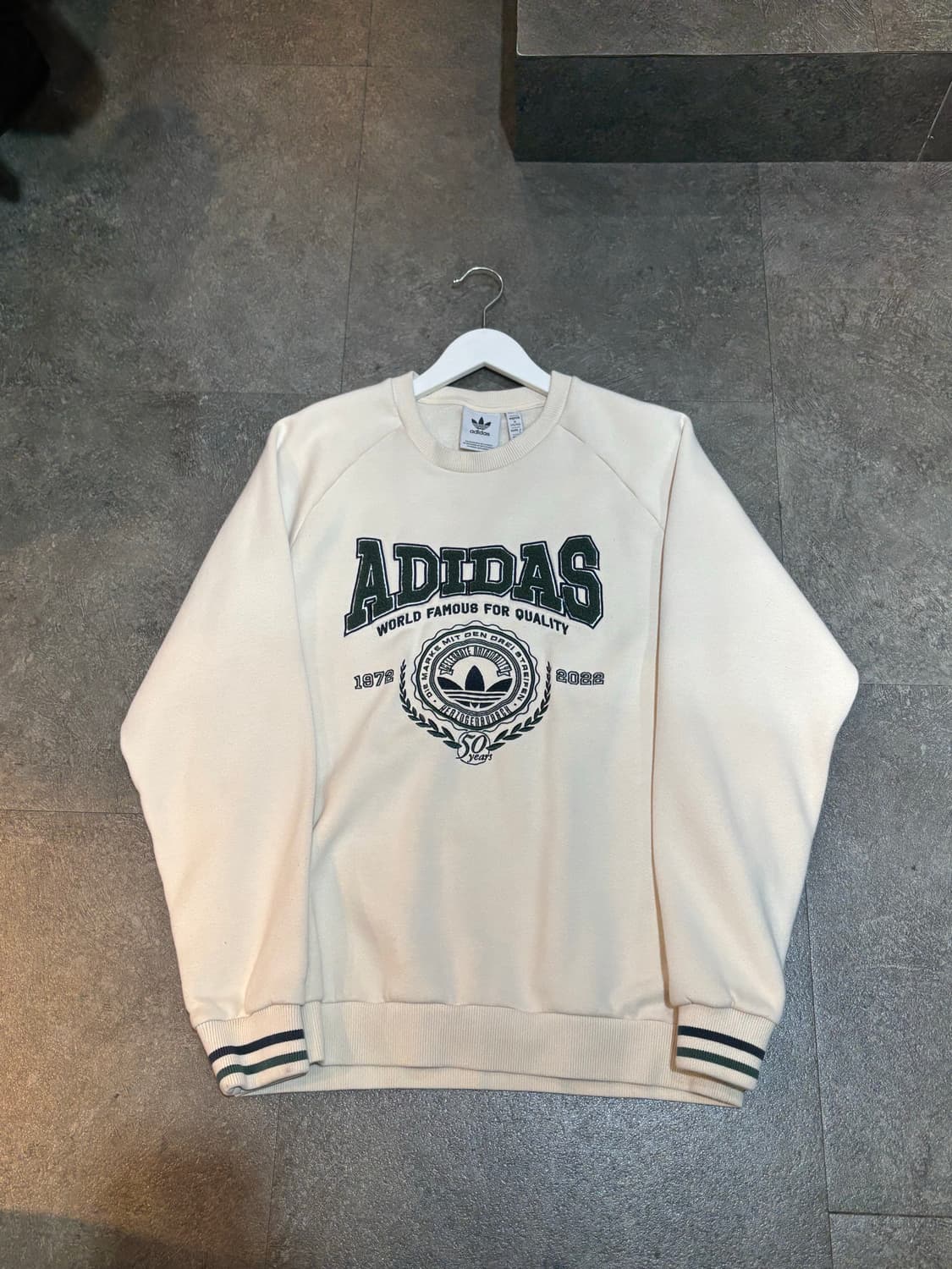 아디다스 바시티 크루넥 맨투맨 M사이즈  상품이미지2