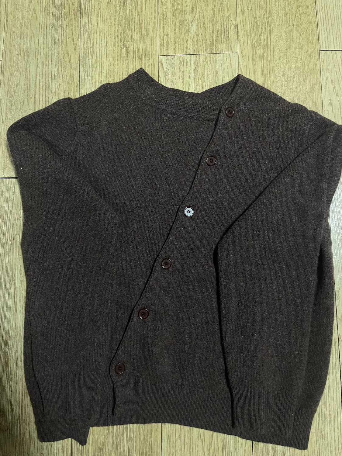 누마레 가디건 브라운 상품이미지1