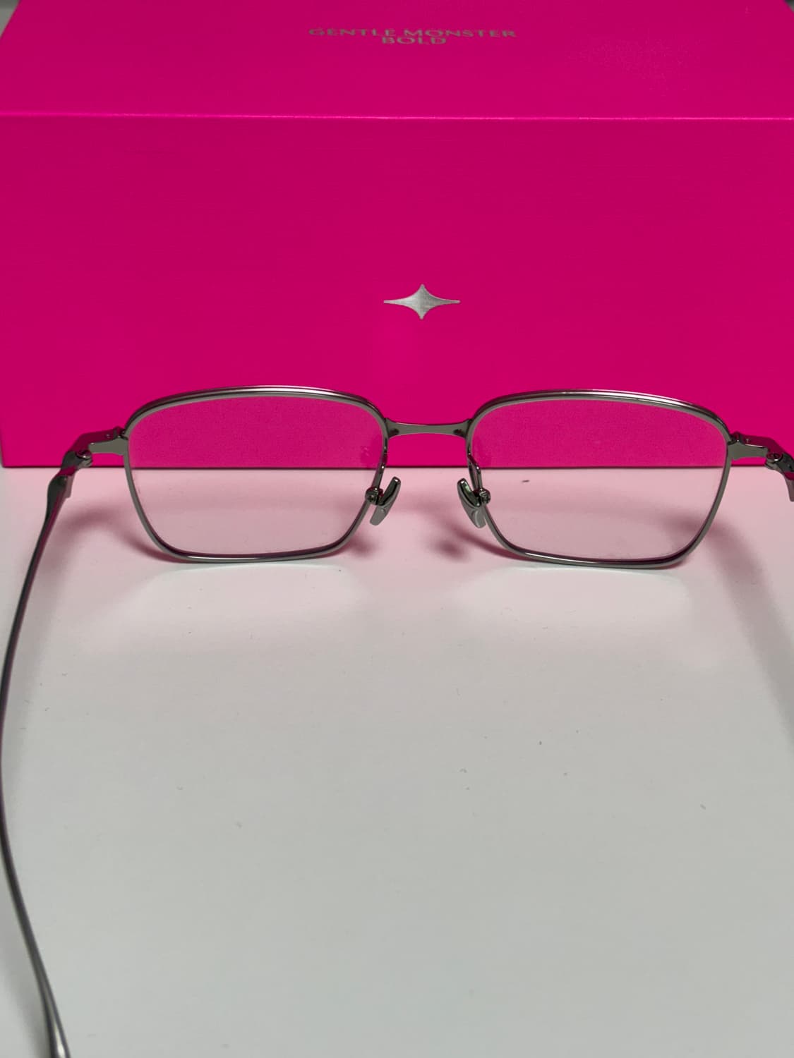 젠틀몬스터 아바 02 상품이미지5