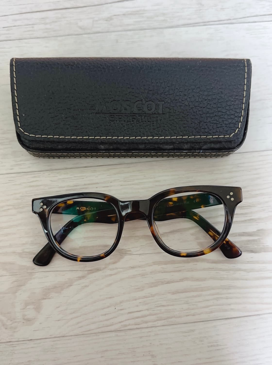 모스콧 빌다 48 톨토이즈 판매(남여공용) 상품이미지1