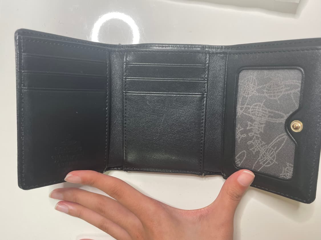 비비안 웨스트우드 빅토리아 스몰 로고 프레임 블랙 지갑 반지갑 상품이미지5