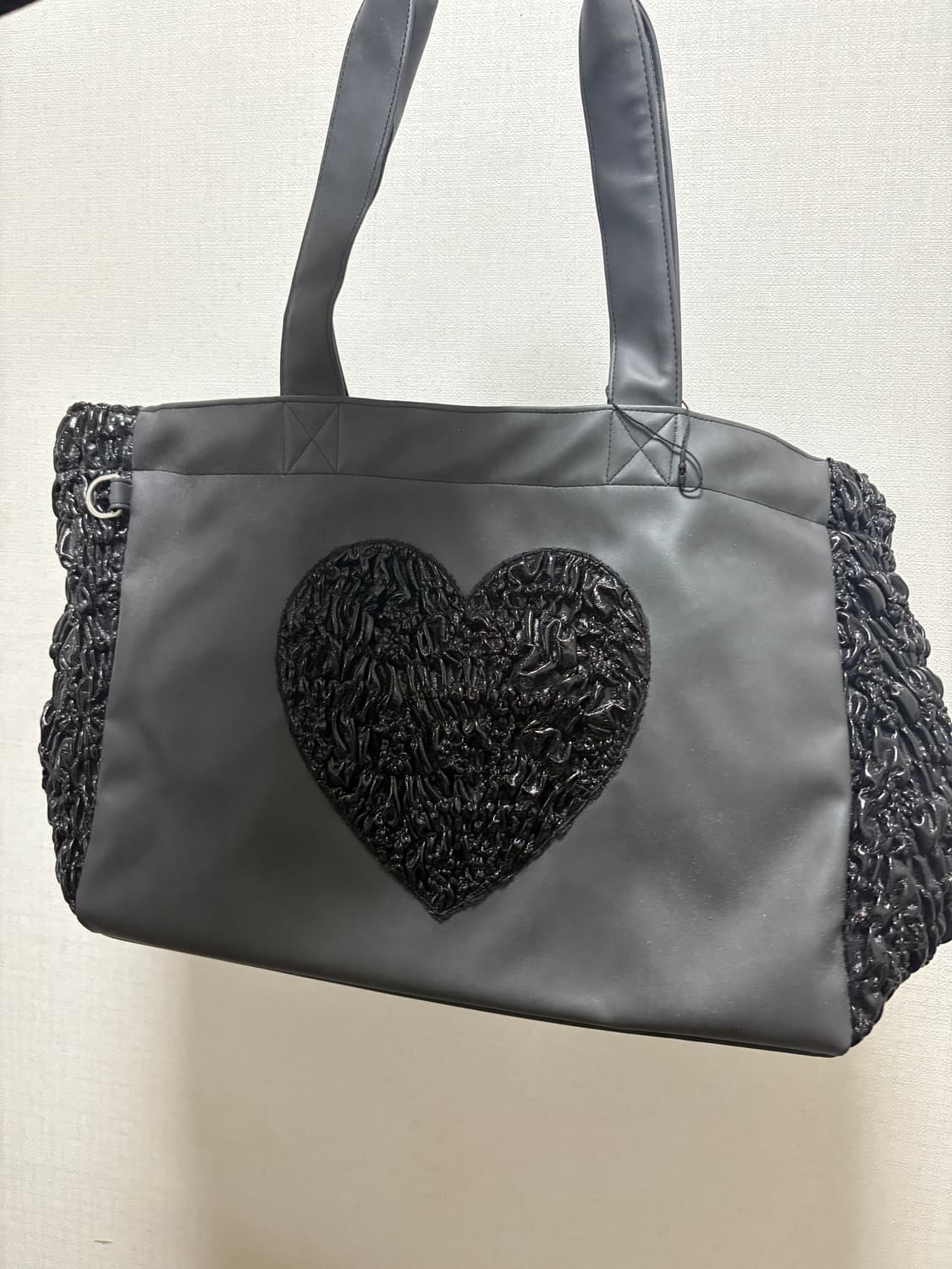 소이 DRY 숄더백 블랙 하트 상품이미지2