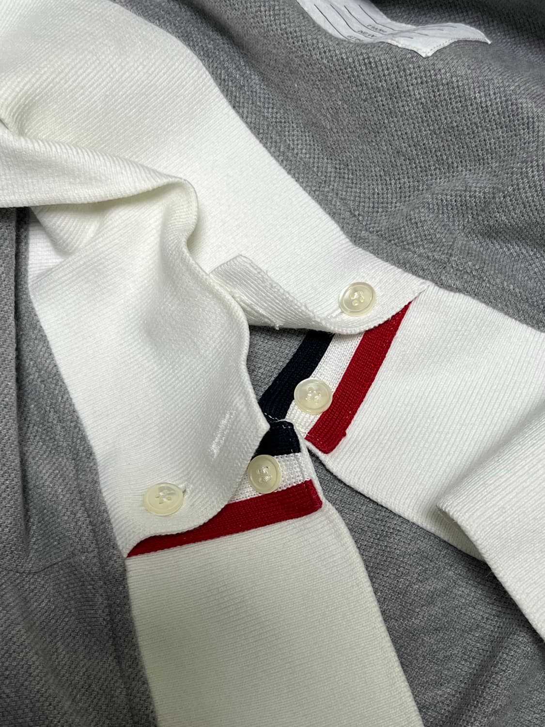 [정품] 3size(95) 톰브라운 그레이 긴팔 카라티 상품이미지4