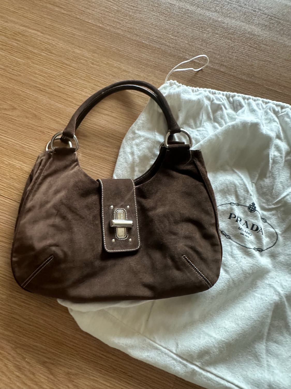 PRADA 스웨이드 브라운 숄더백 상품이미지3