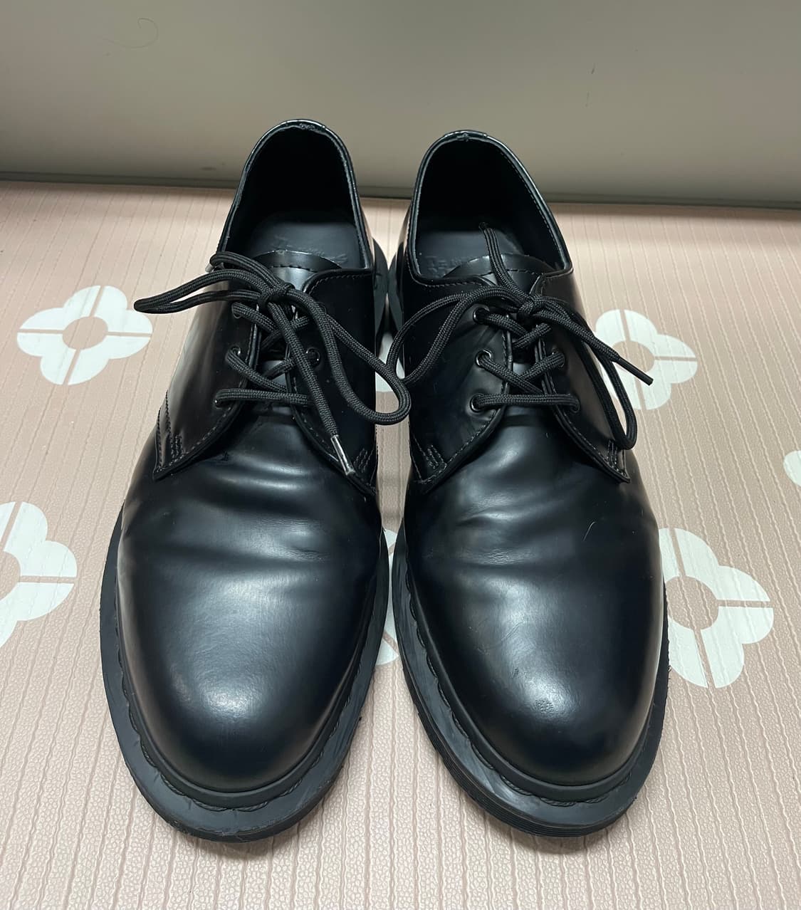 닥터마틴 모노 블랙 3홀 더비슈즈 UK10 상품이미지1