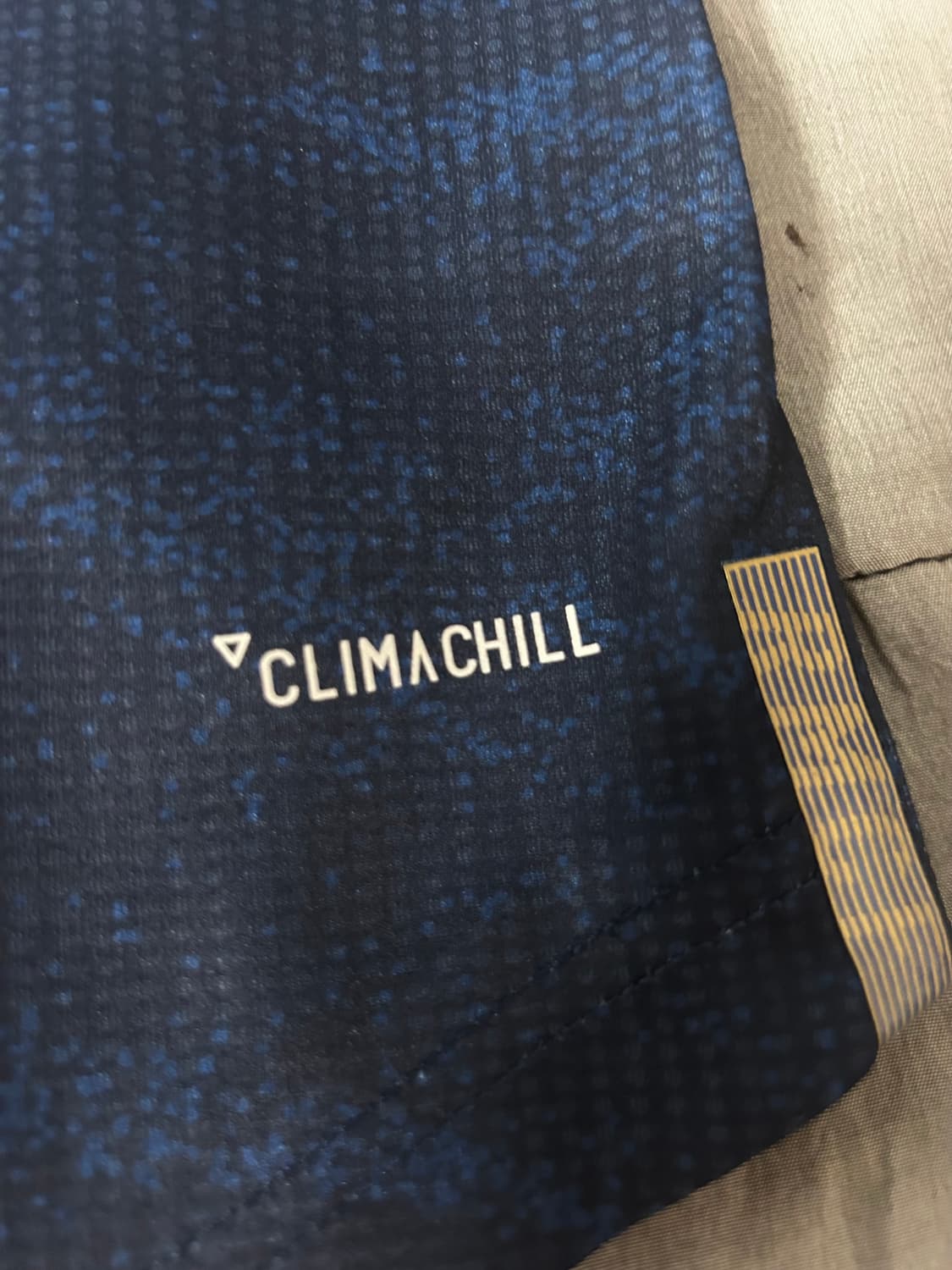 19/20 레알 마드리드 어웨이 어센틱 유니폼 상품이미지6