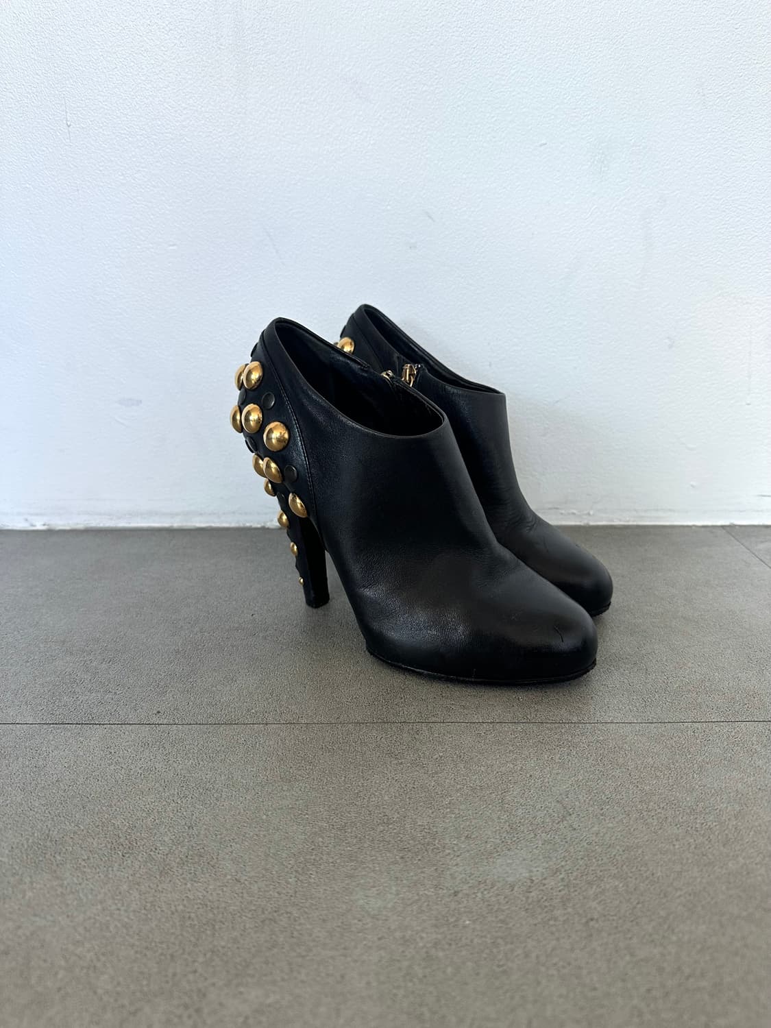 구찌 톰포드 바부스카 스터드 레더 앵클부츠 상품이미지4