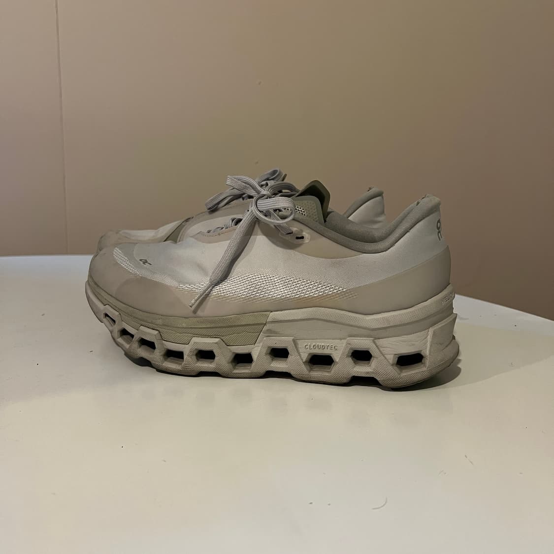 온 러닝 x 포스트 아카이브 팩션 클라우드몬스터 2 상품이미지2