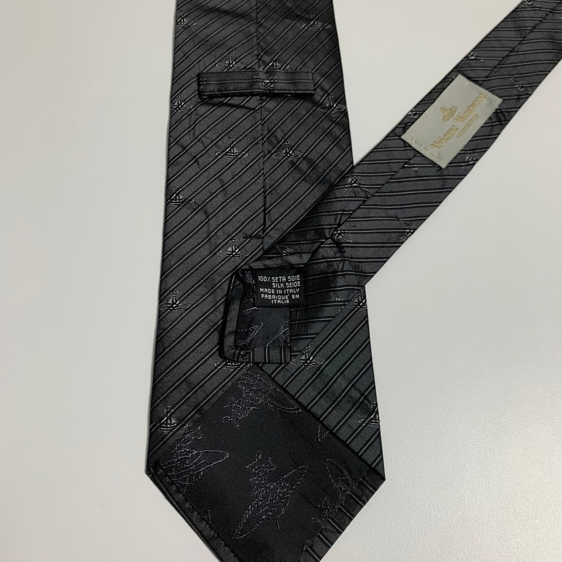 비비안웨스트우드 명품 스트라이프 모노그램 넥타이 A등급 9cm 상품이미지8