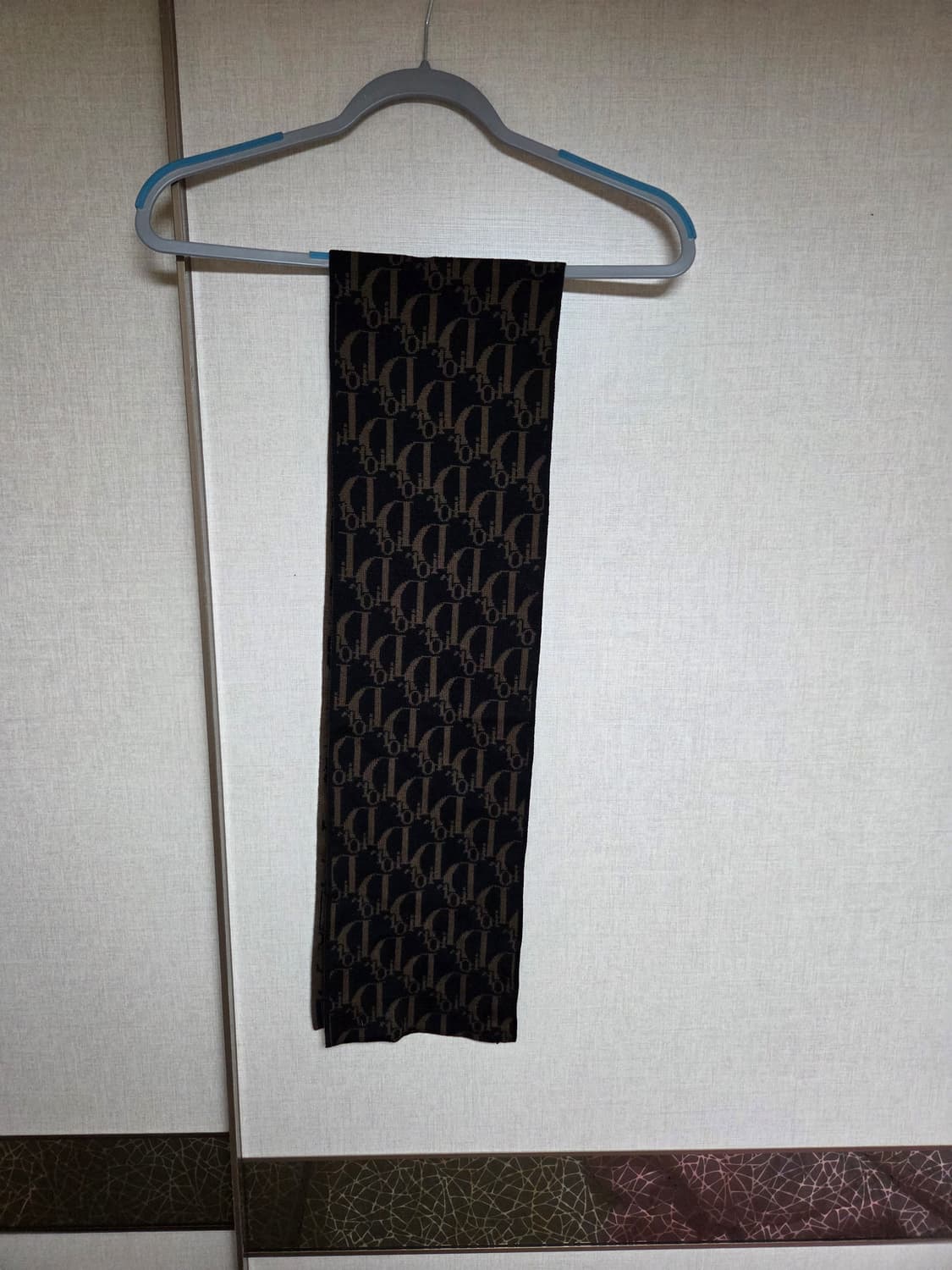 디올 Dior 로고 양면목도리 브라운/블랙 상품이미지3