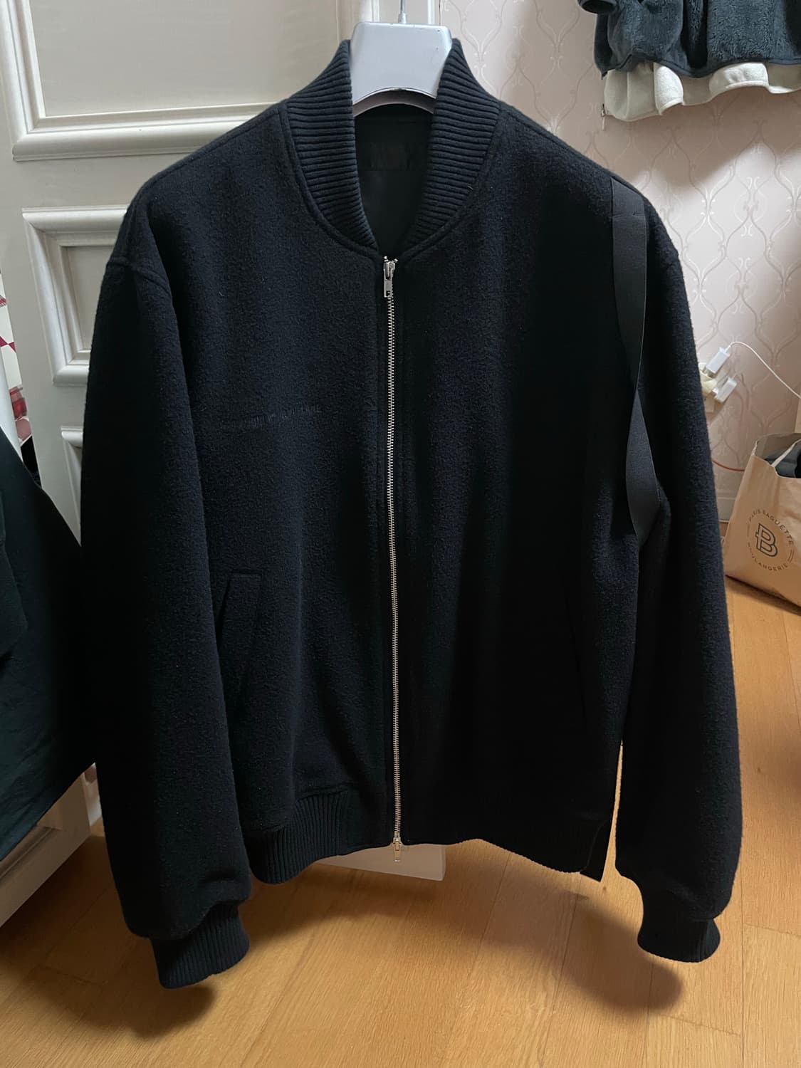 헬무트랭 봄버 상품이미지2