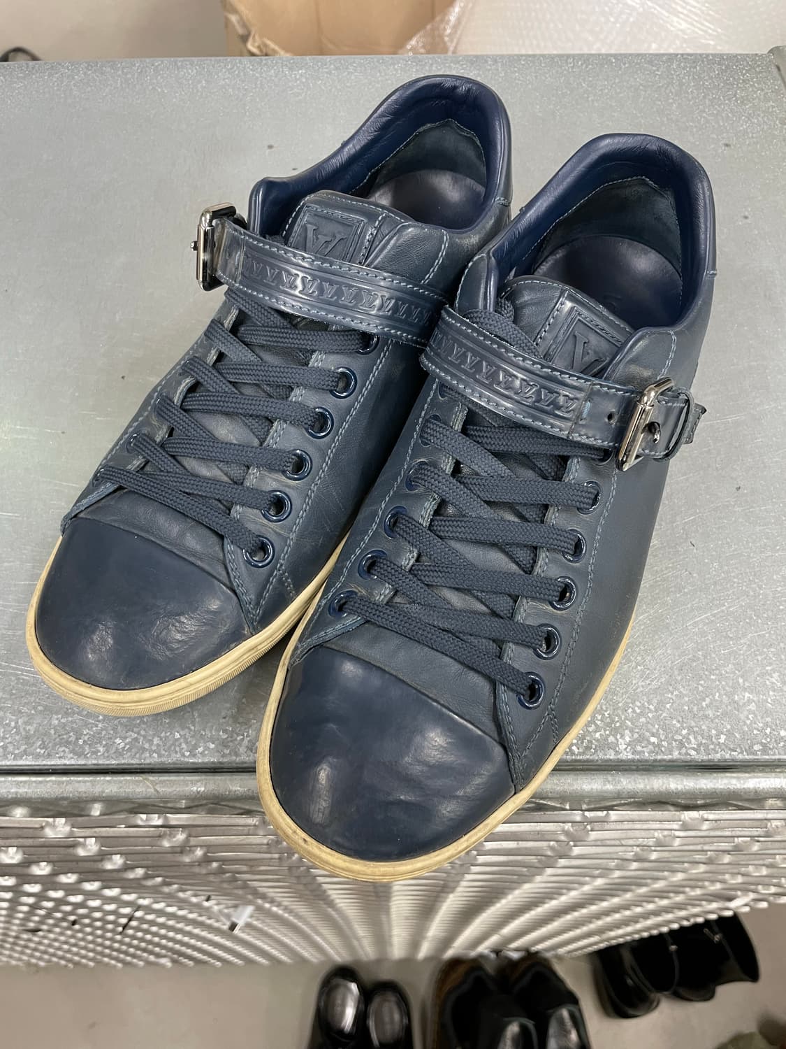 루이비통 레이스업 블루 레더 스니커즈 7.5 (gr-4679) 상품이미지2