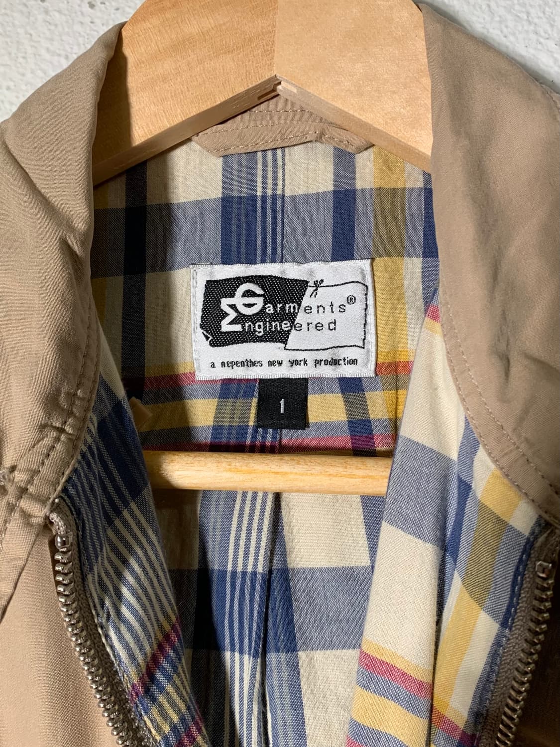 엔지니어드 가먼츠 버클 스탠드 카라 베이지 마드라스 체크 패턴 자켓 상품이미지4