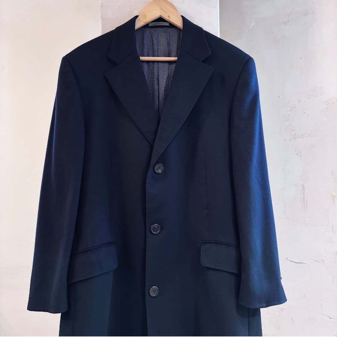 지방시 캐시미어 네이비 싱글코트 상품이미지3